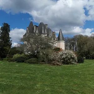https://chateau-de-launay-guen.inbrittany.com